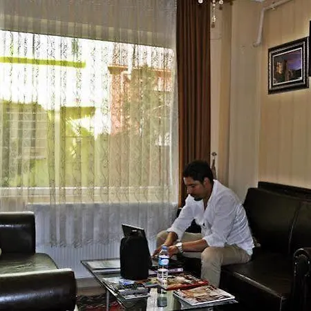 فندق Serenity Boutique 3*
