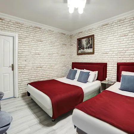 מלון Serenity Boutique 3*