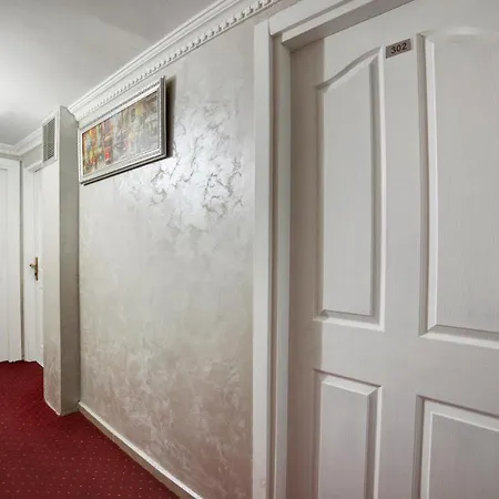 Serenity Boutique Hotel 3*